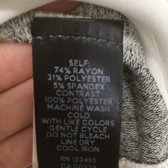 Design Lab tank top with semi sheer panel M - Picture 4 of 5